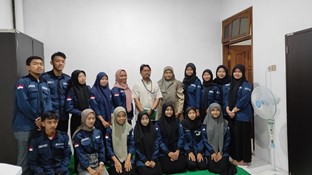 Tingkatkan Semangat Mahasiswa, Prodi Ekonomi Syariah IAI Ngawi Gelar Studi Lapangan ke BMT Beringharjo